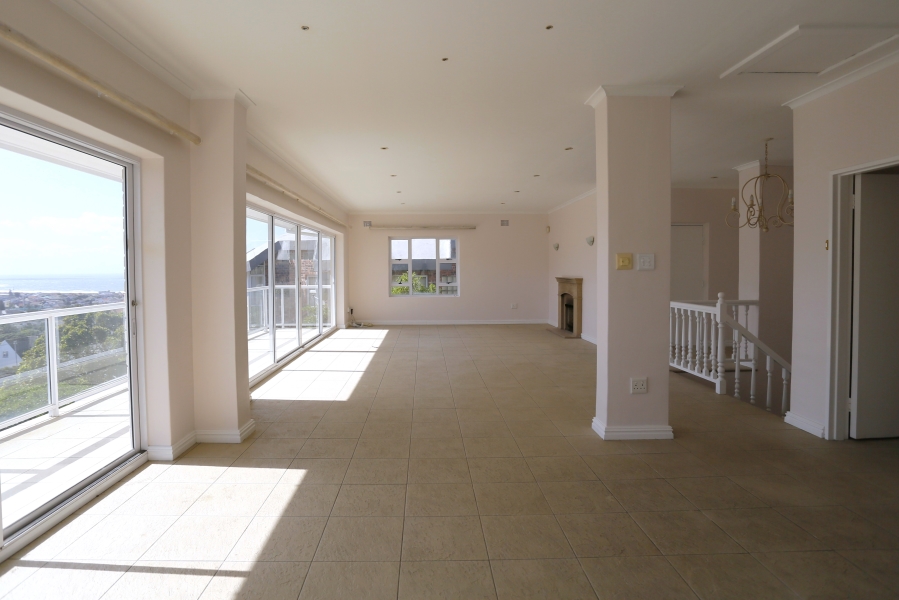 To Let 3 Bedroom Property for Rent in Fish Hoek Western Cape